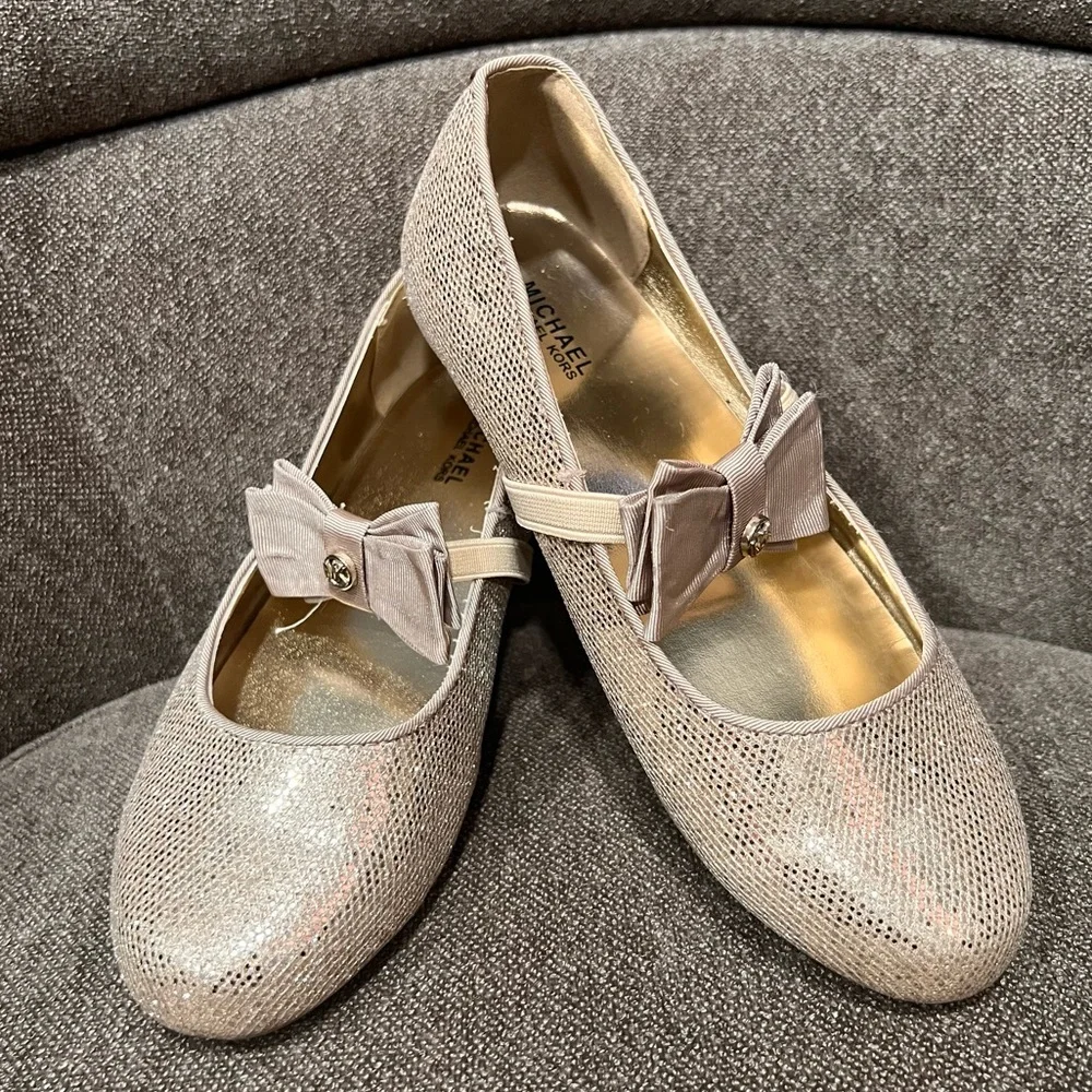 Michael Kors Roverdale girls ballerinas size 3‎